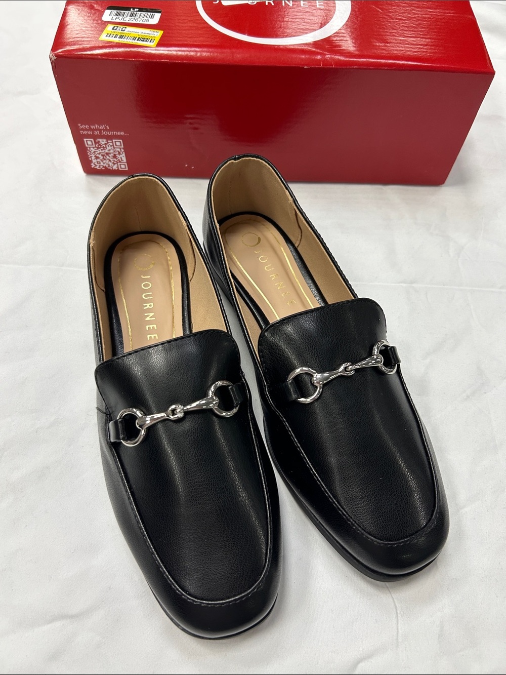 Journee Collection Lacie Black Leather Slip-On Loafers NEW! size 8
